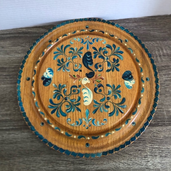 Hand Painted Wooden Decorative Plate - Picture 3 of 11